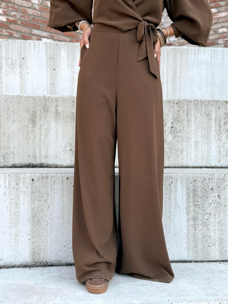 Le pantalon Farah marron - Gualap